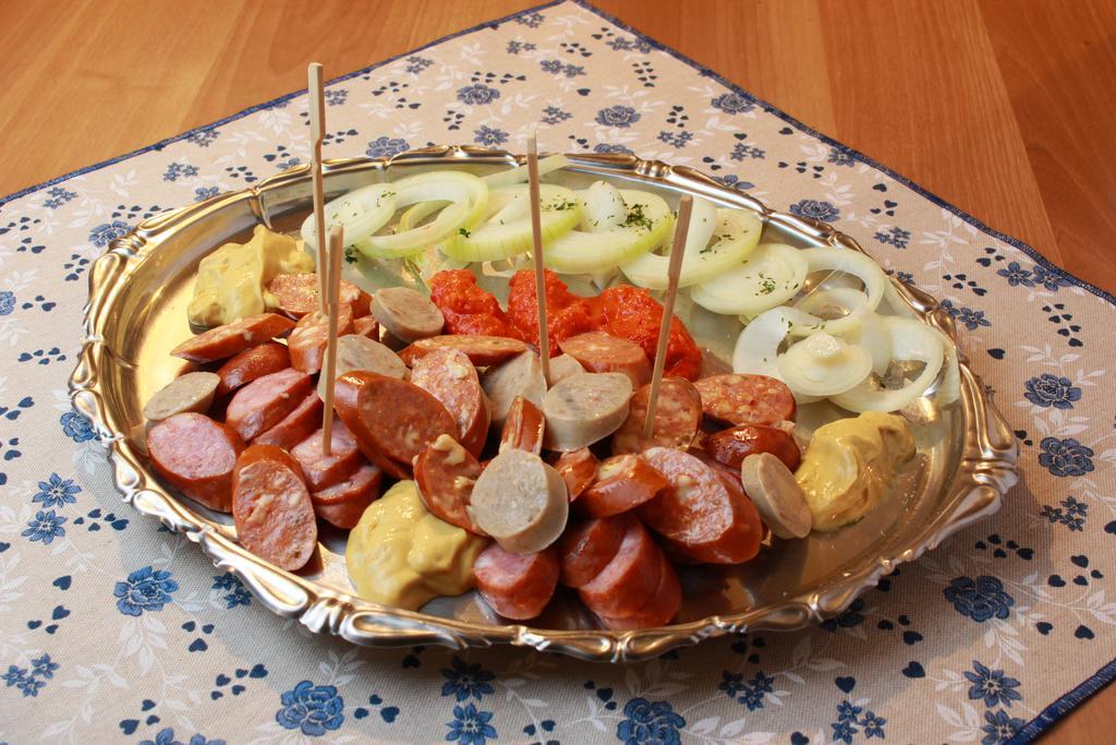 Guesthouse Veles Slovenska Bistrica Esterno foto