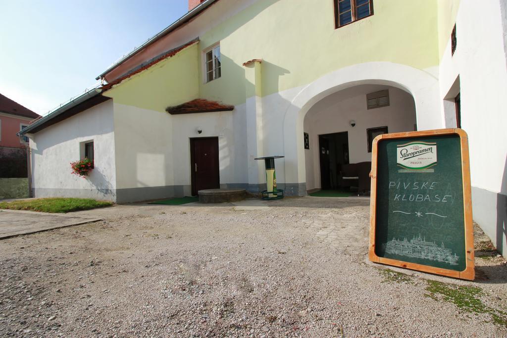 Guesthouse Veles Slovenska Bistrica Esterno foto
