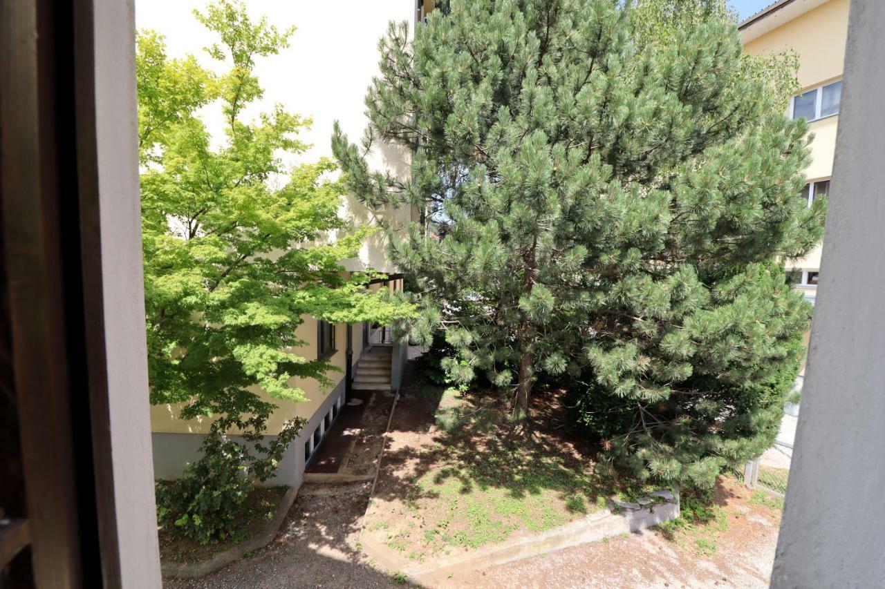 Guesthouse Veles Slovenska Bistrica Esterno foto