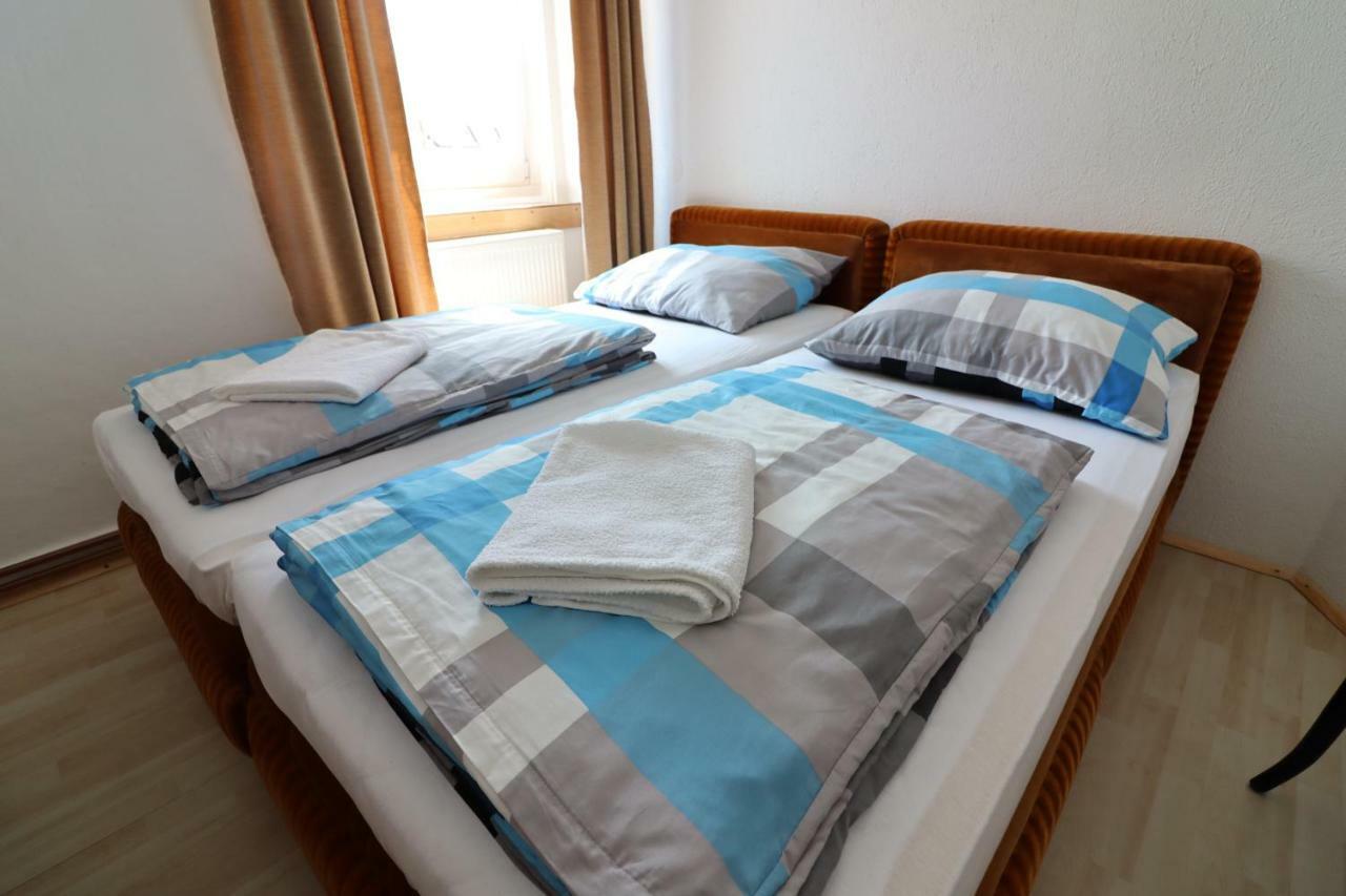 Guesthouse Veles Slovenska Bistrica Esterno foto